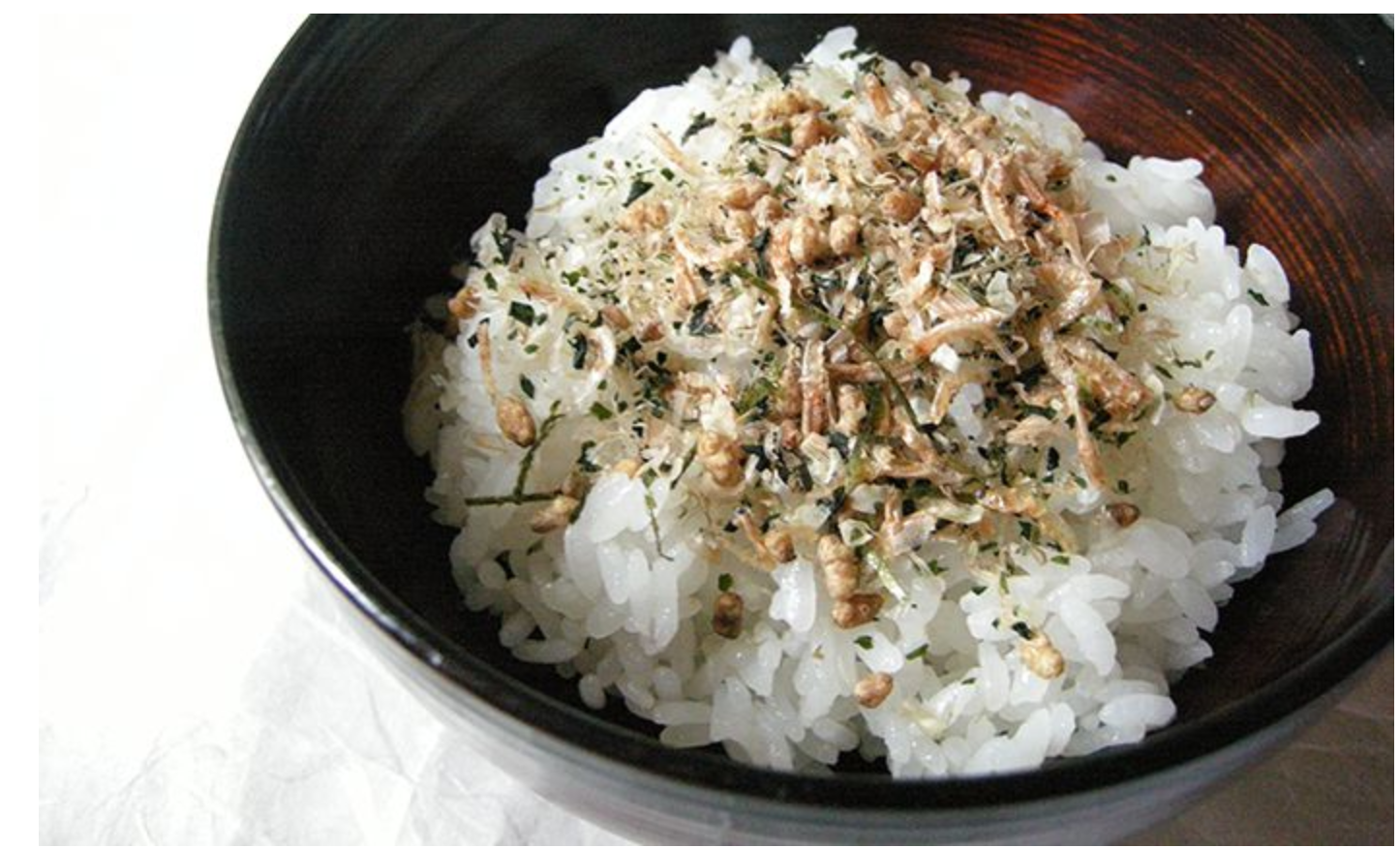 Sprinkle with bonito and roasted brown rice 20g